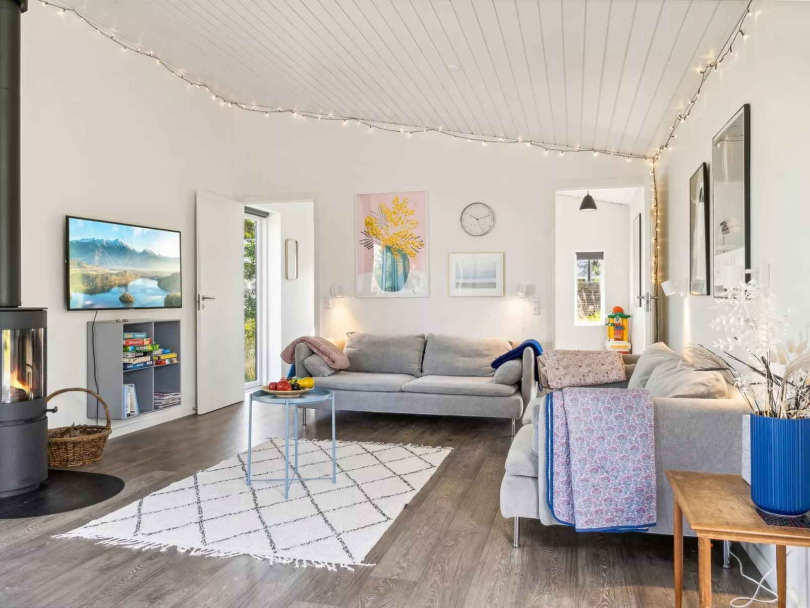 "Gjorgje" - 100m from the sea-Binnen