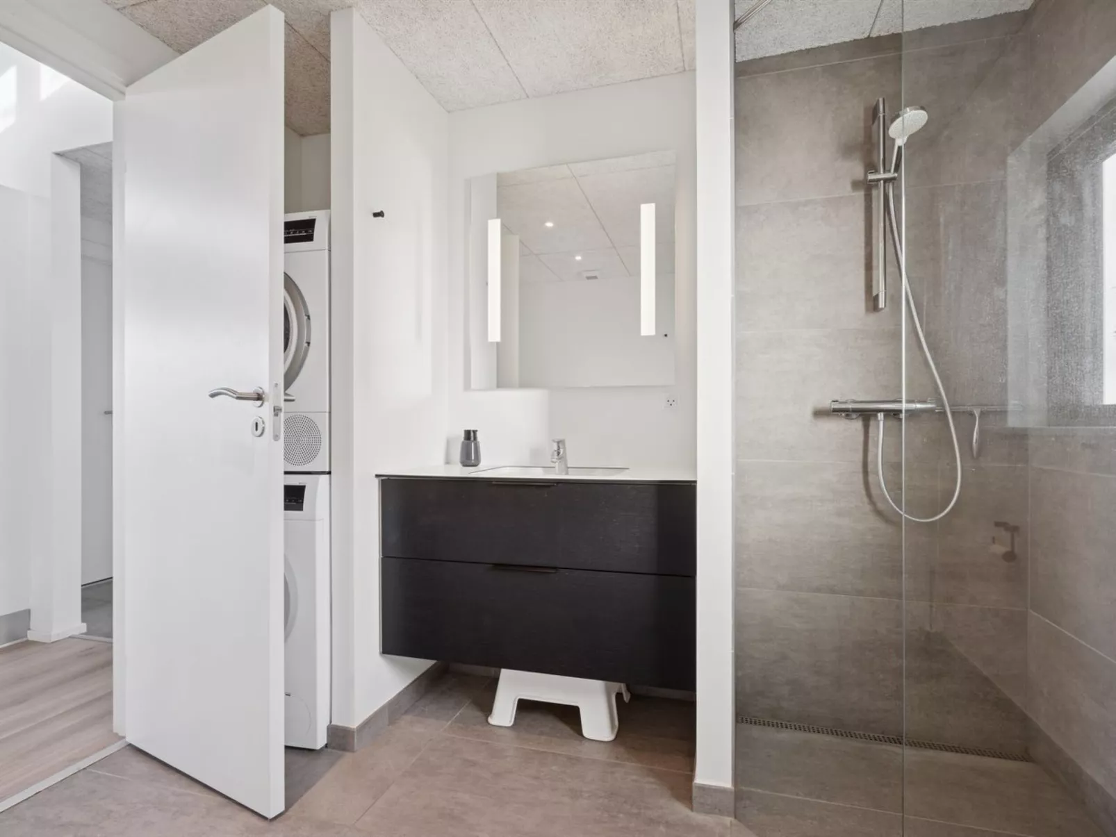 "Malfred" - 500m from the sea-Binnen