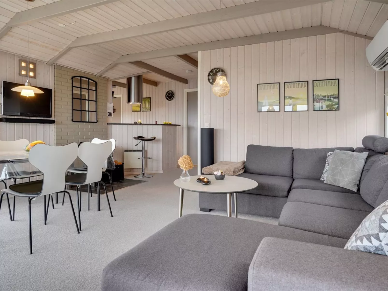 "Ebbeline" - 150m from the sea-Binnen