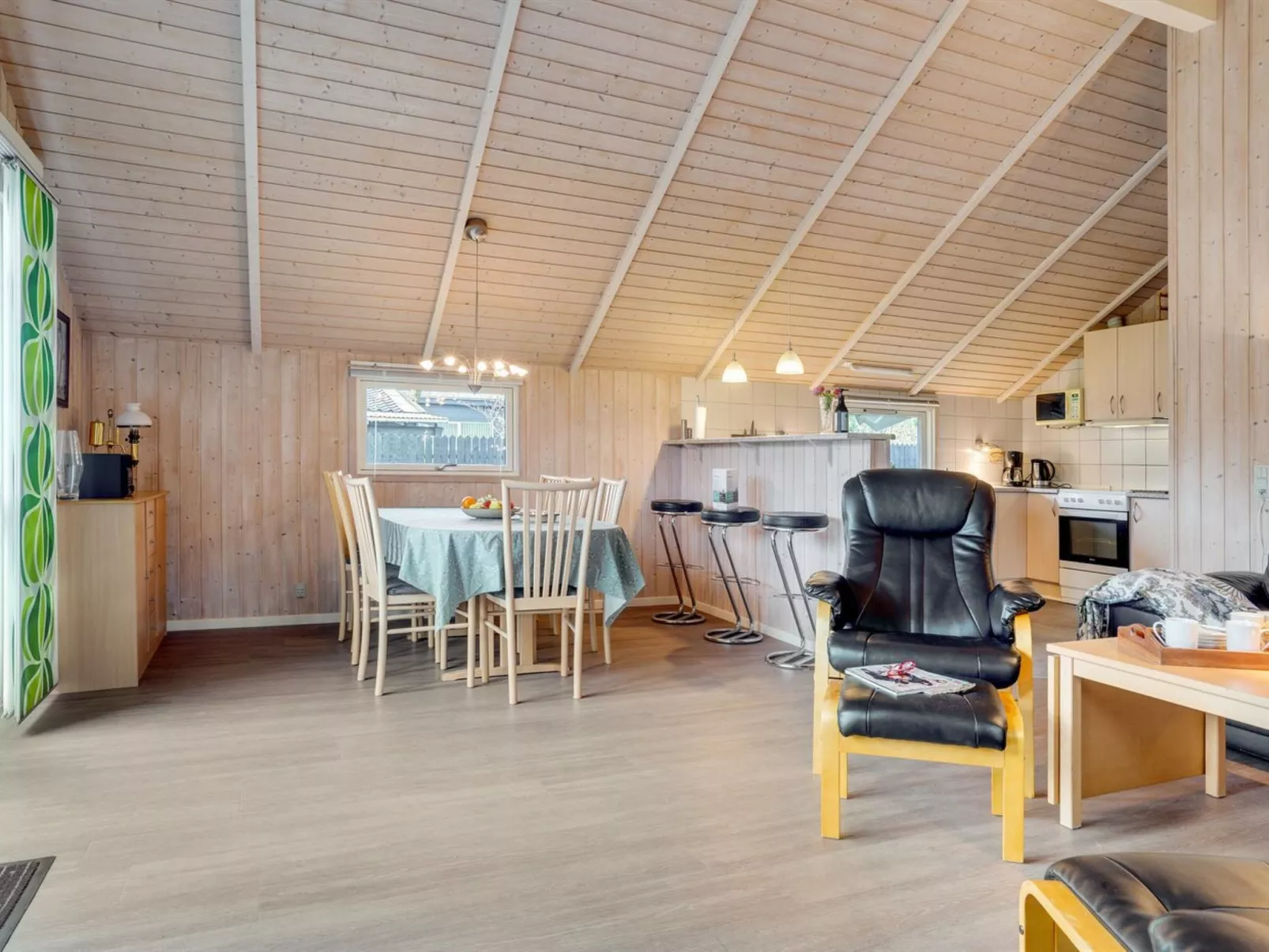 "Kalli" - 350m to the fjord-Binnen