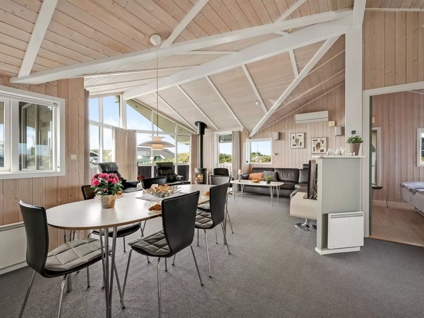 "Thrugot" -  from the sea-Binnen