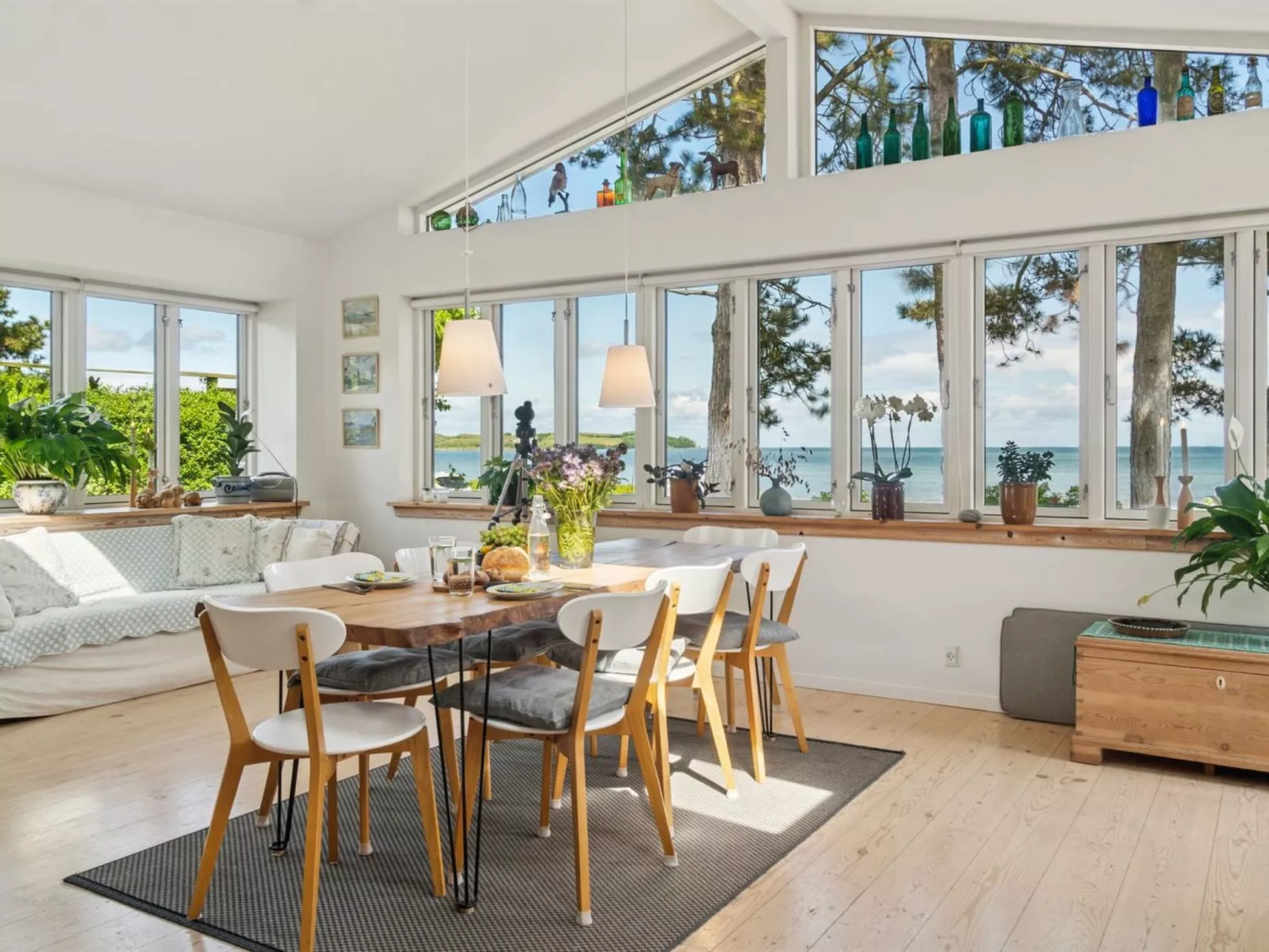 "Varma" - 25m from the sea-Binnen