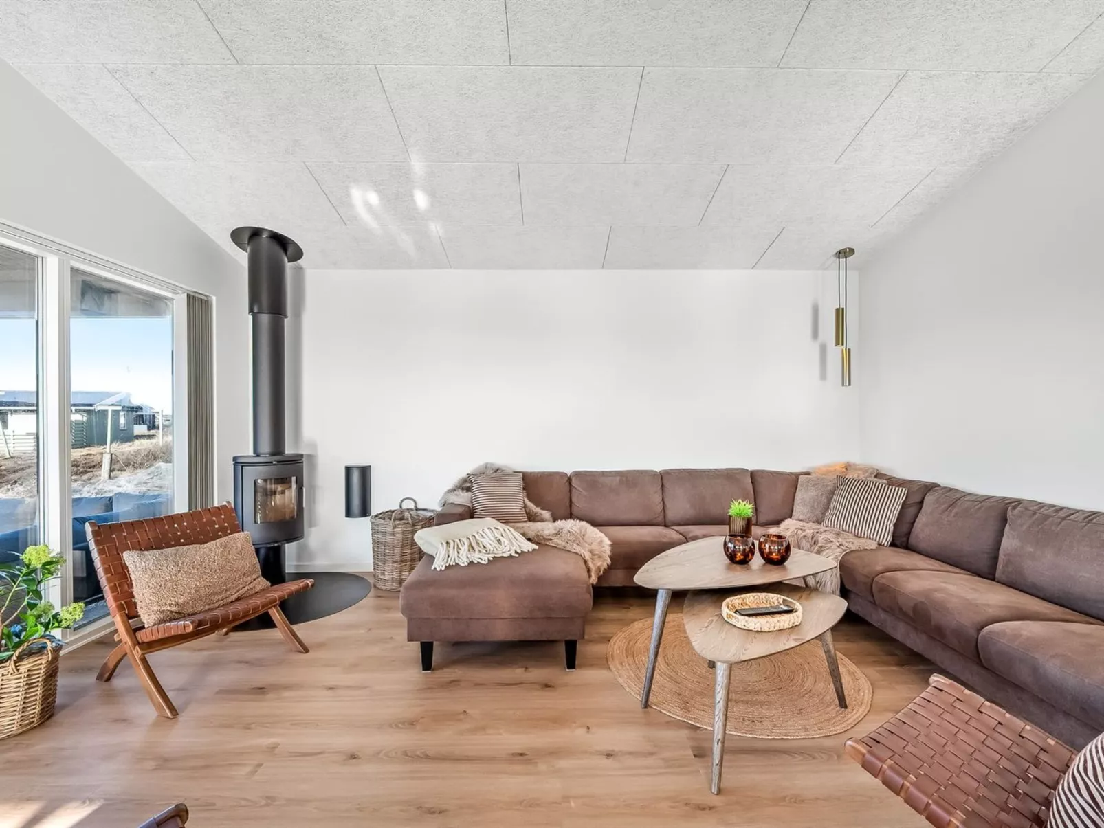 "Waldar" -  from the sea-Binnen