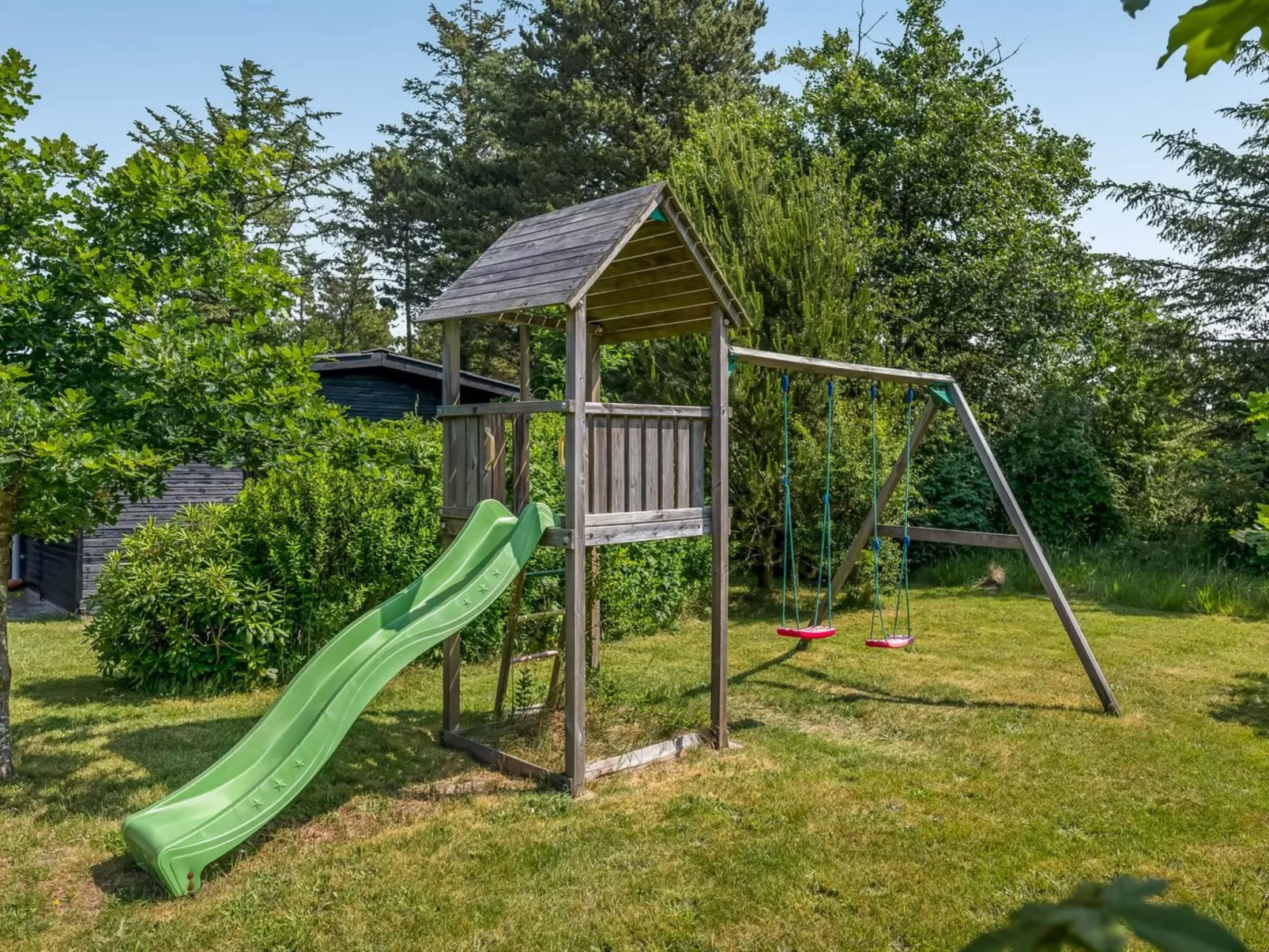 "Lavrans" - 2.5km from the sea-Buiten