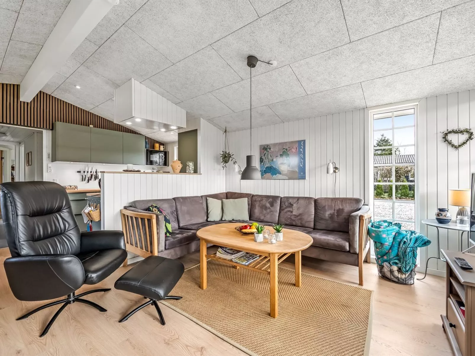 "Ludvika" - 300m to the fjord-Binnen