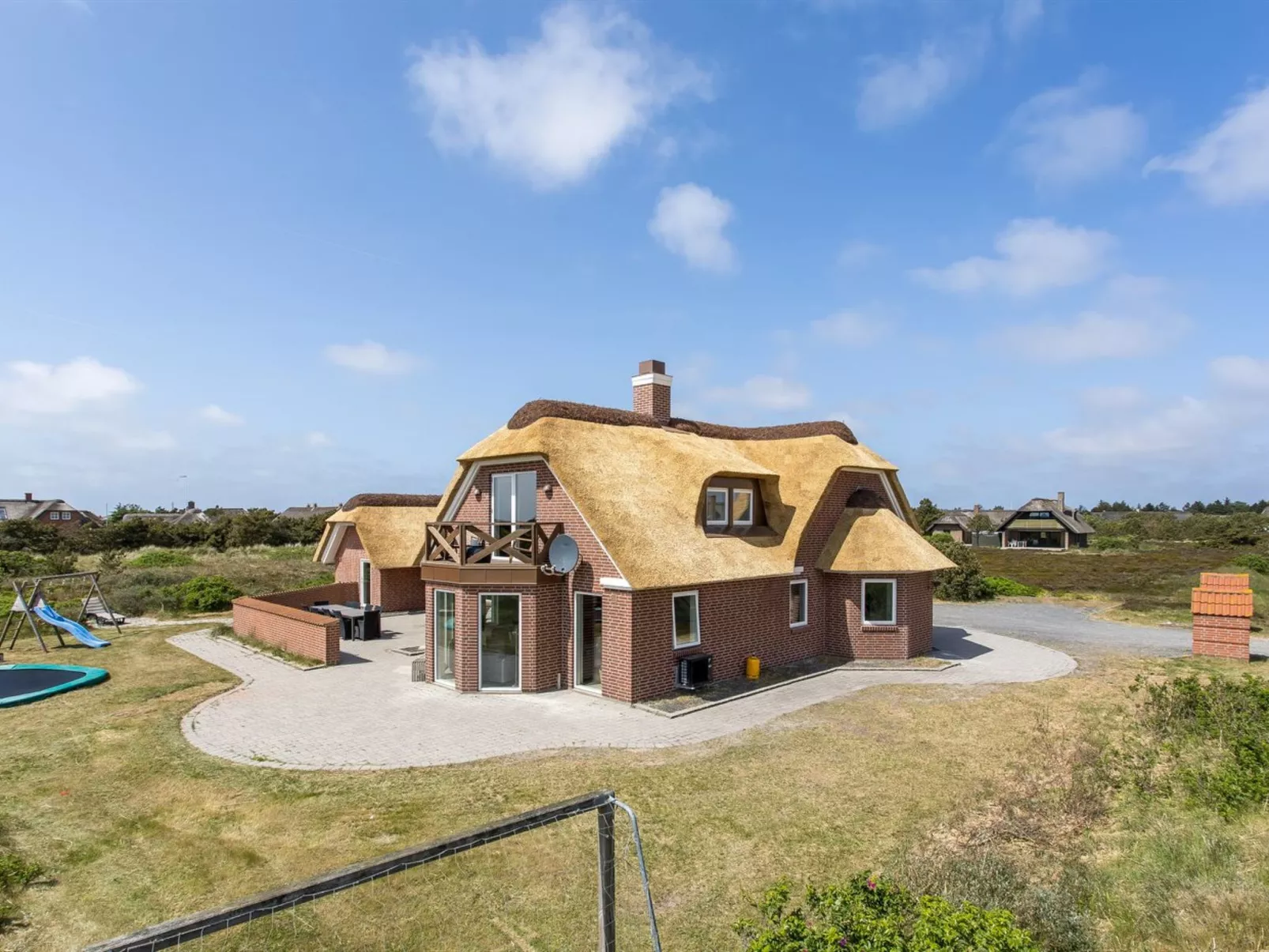 "Stillan" - 150m from the sea-Buiten