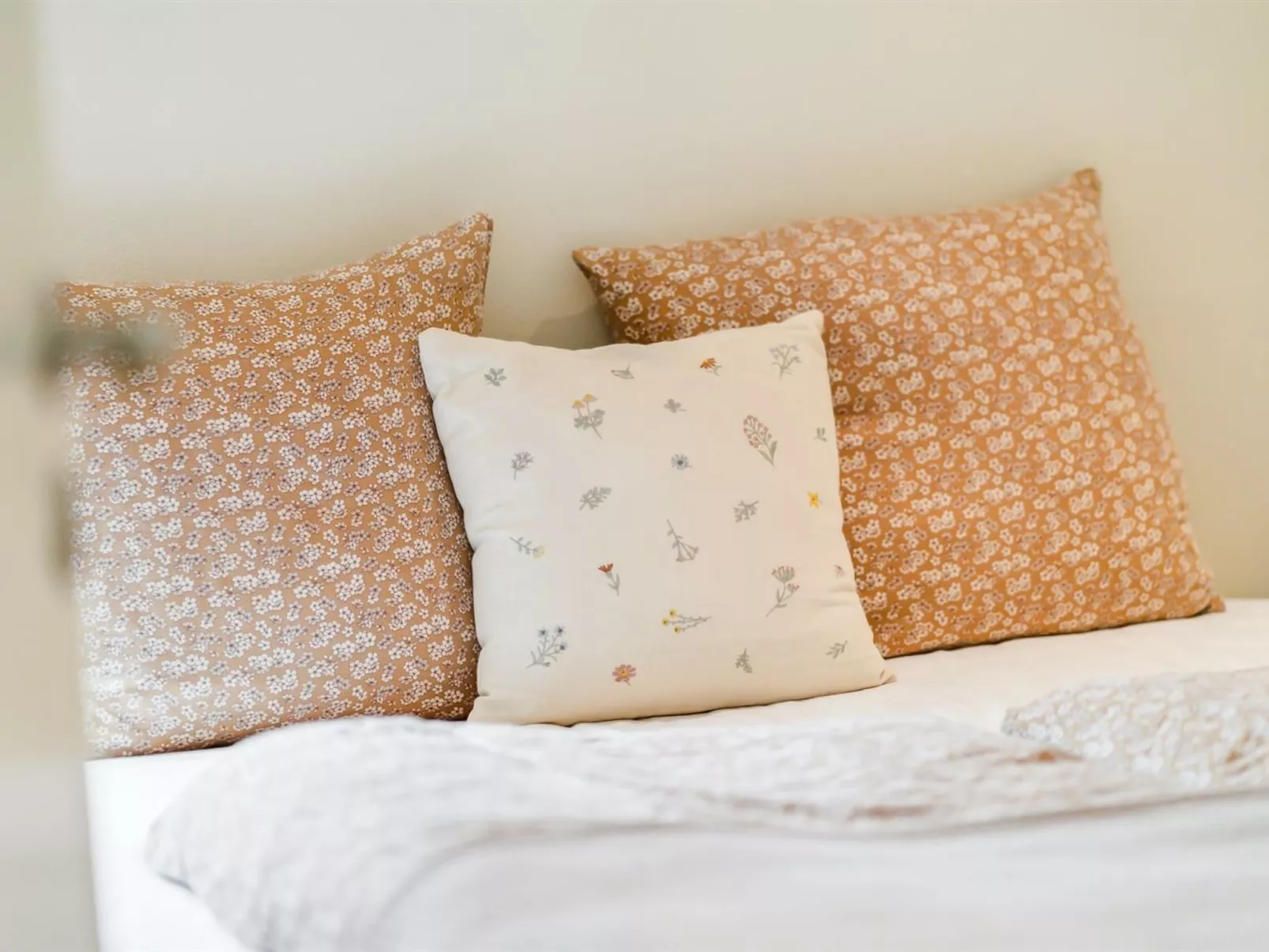 "Karlene" - 300m from the sea-Binnen