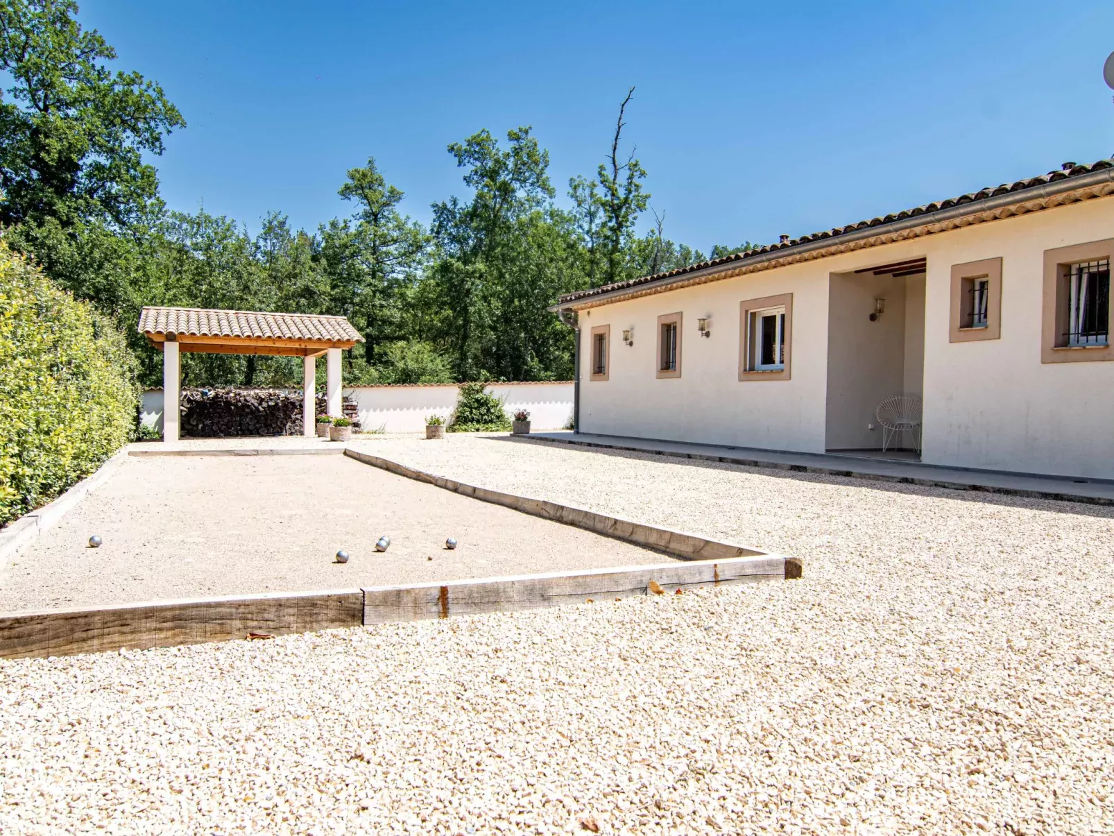 Villa D'Allongue-Buiten