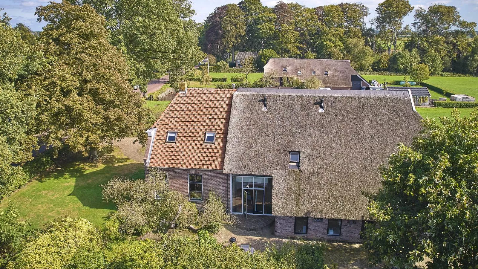 T Voorhuis Kolderveen-Buitenkant zomer