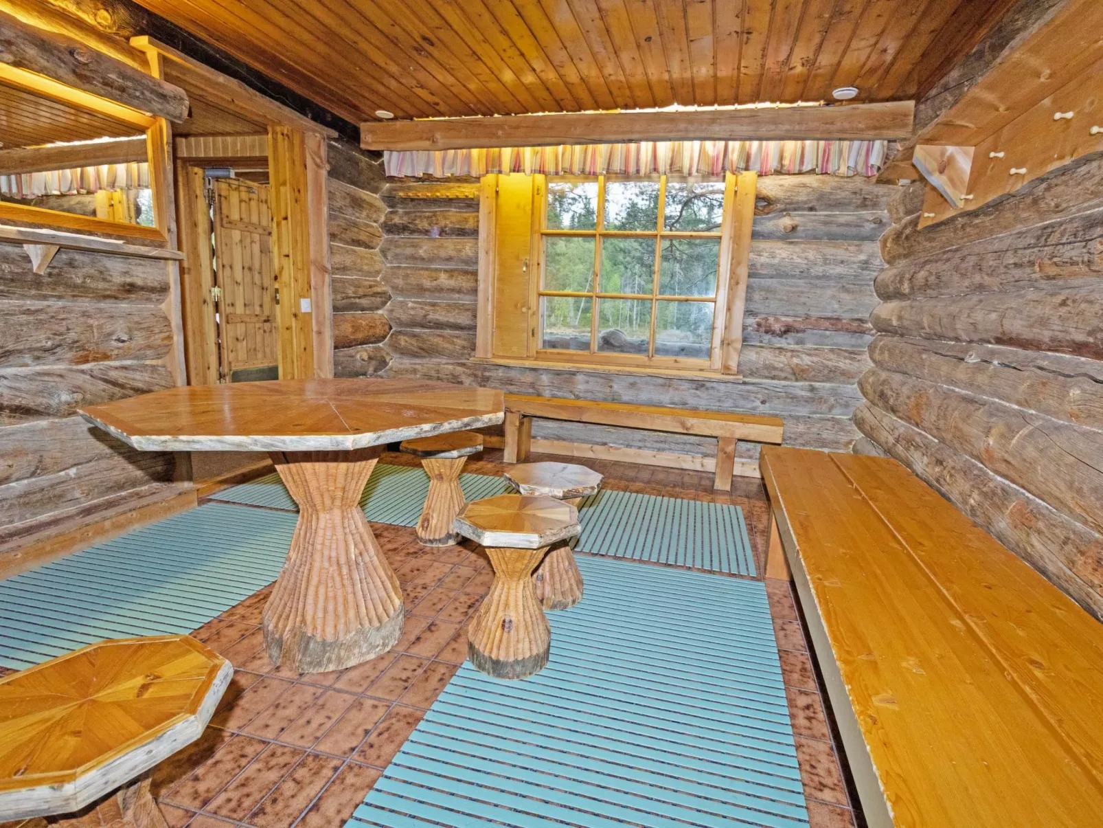 Metsä-luosto-Binnen