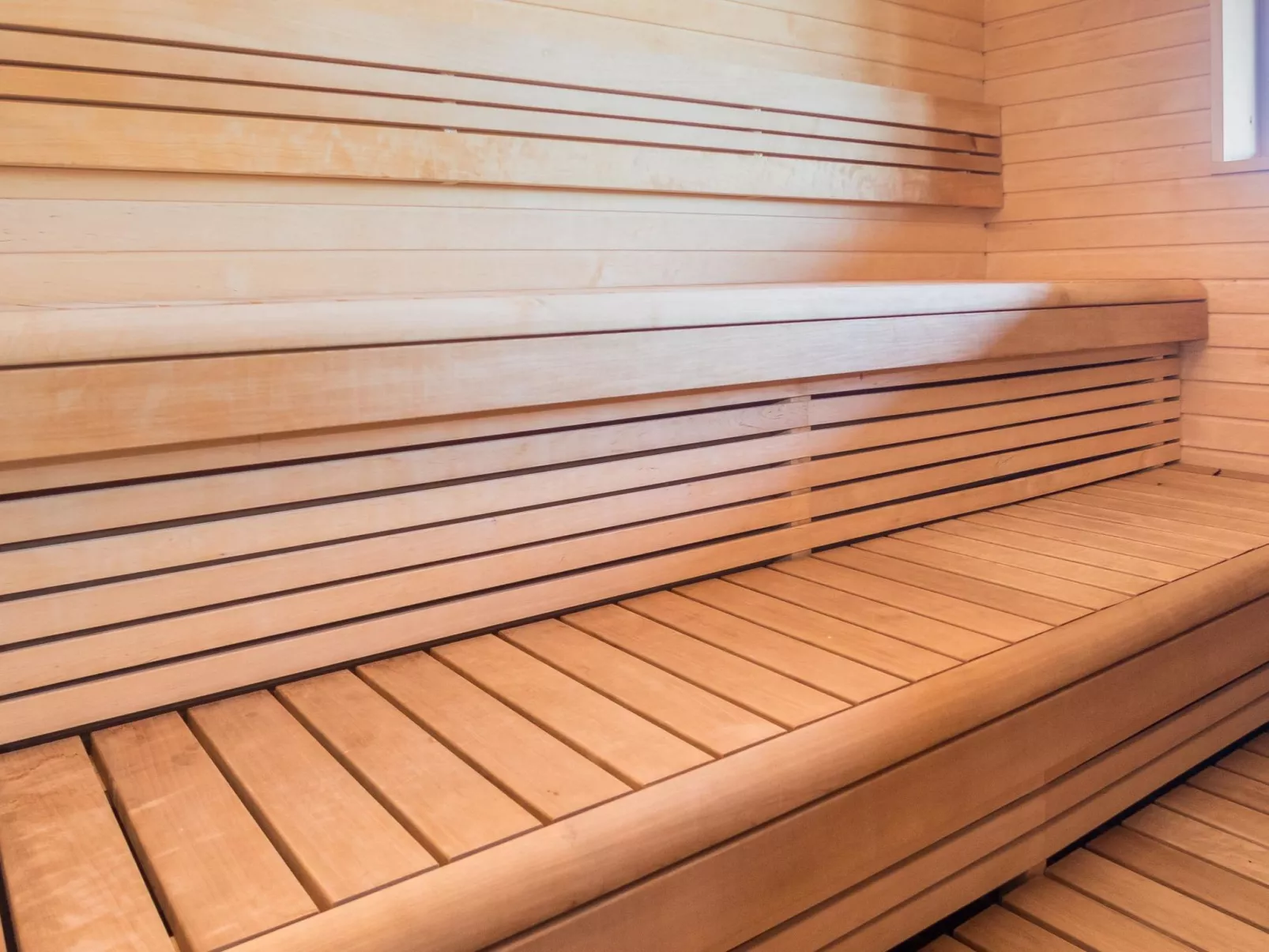 Holy lake chalet b-Binnen