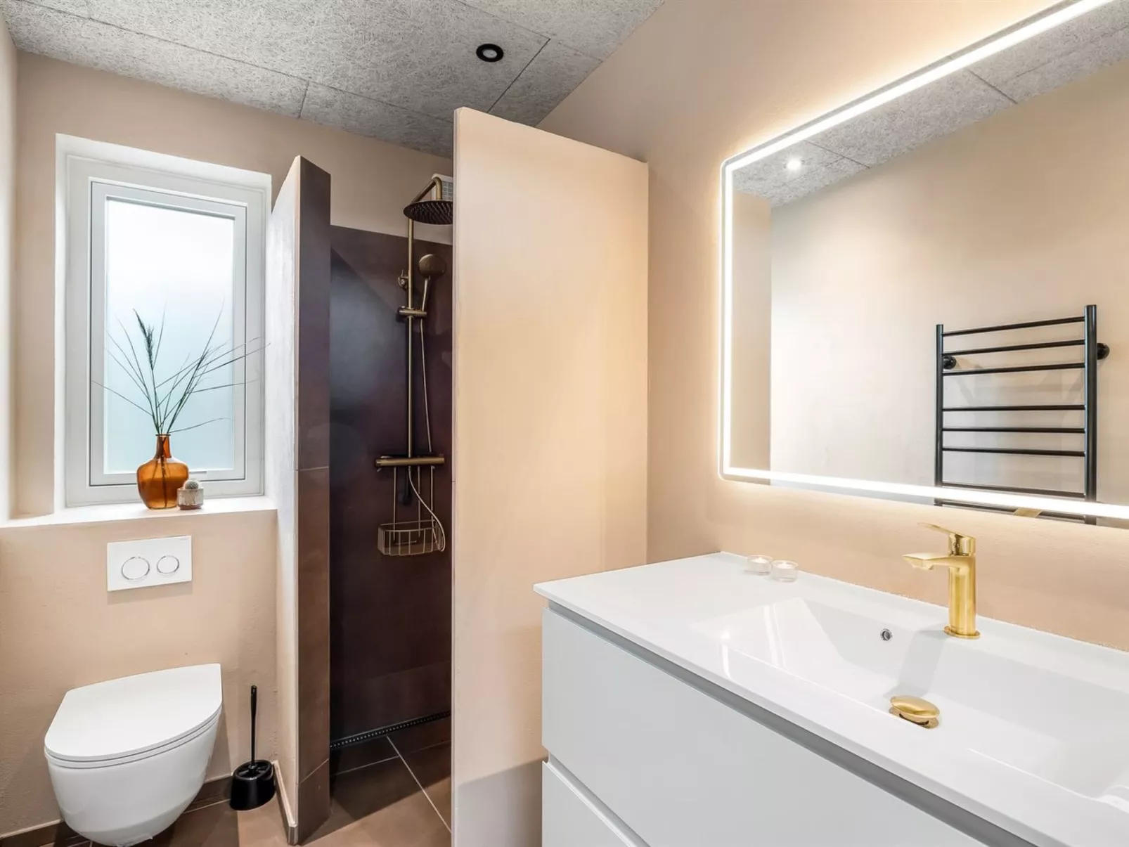 "Øthger" - 1.3km from the sea-Binnen