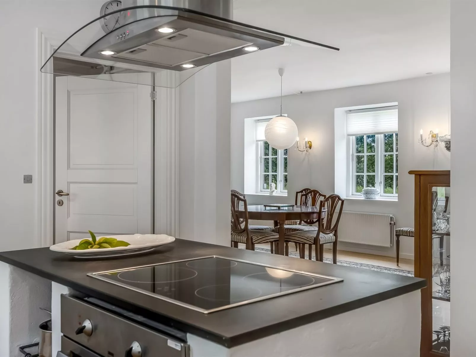 "Constance" - 23km from the sea-Binnen