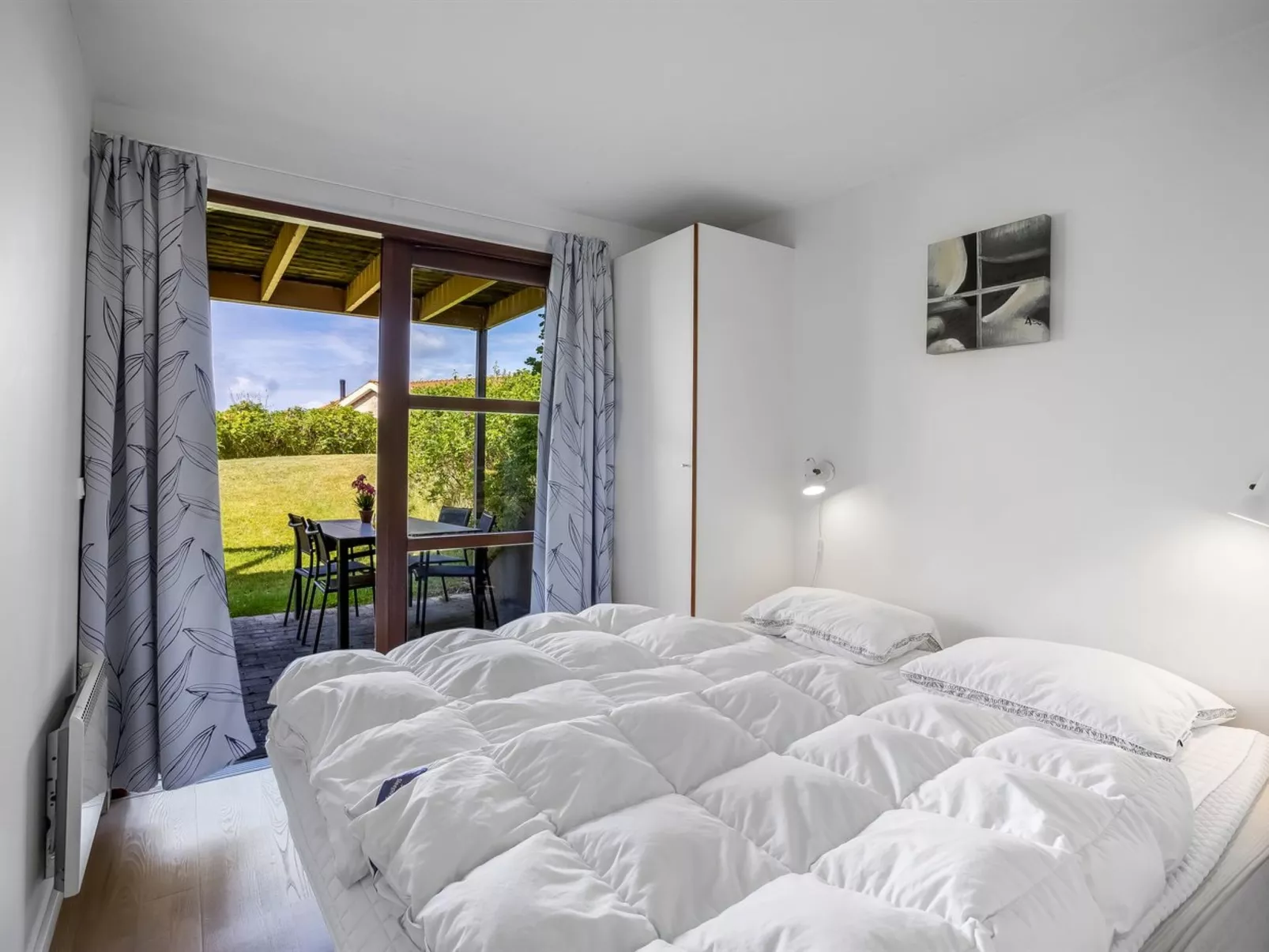 "Rouwen" - 120m from the sea-Binnen