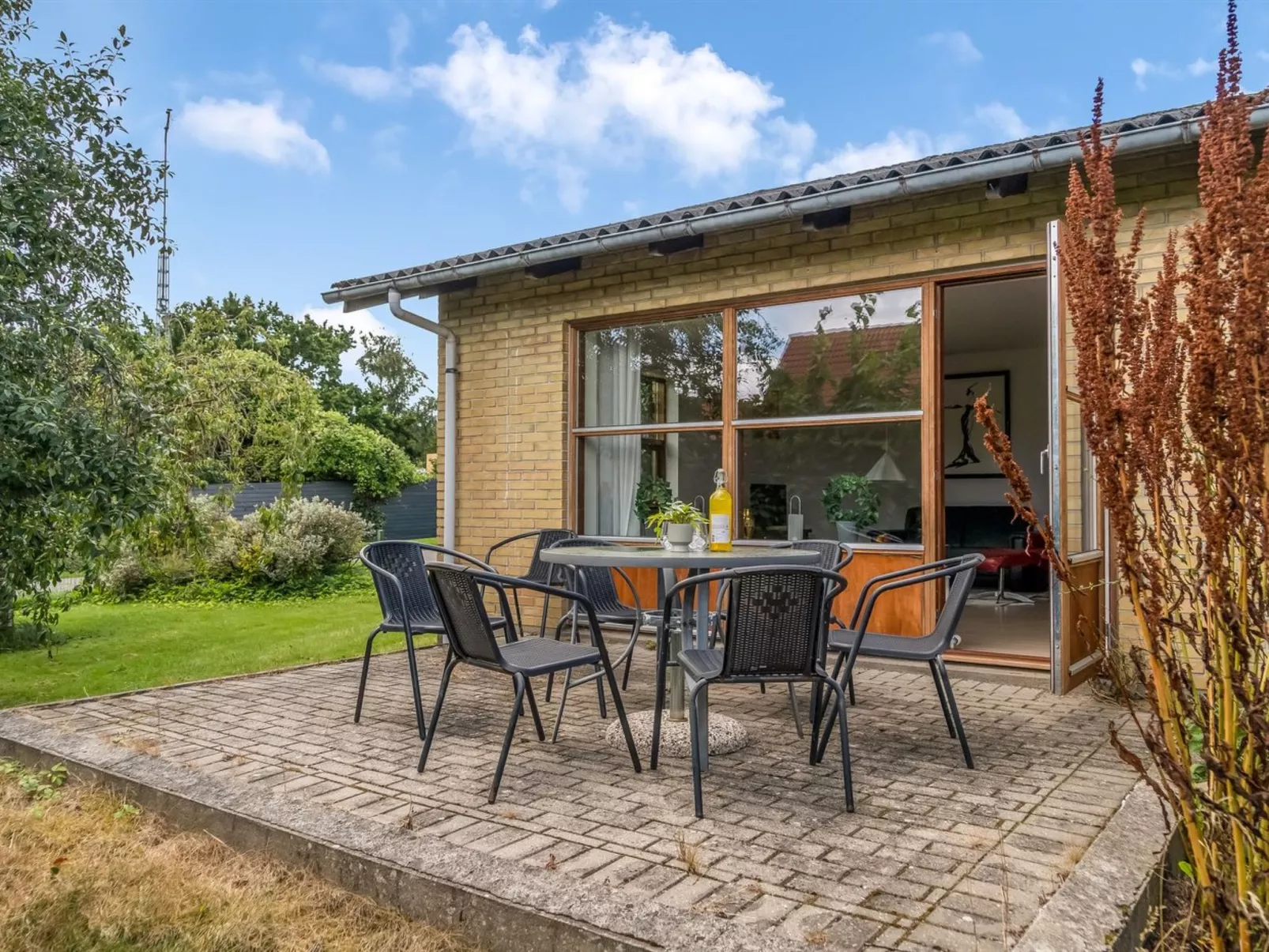 "Ilmo" - 1.9km from the sea-Buiten