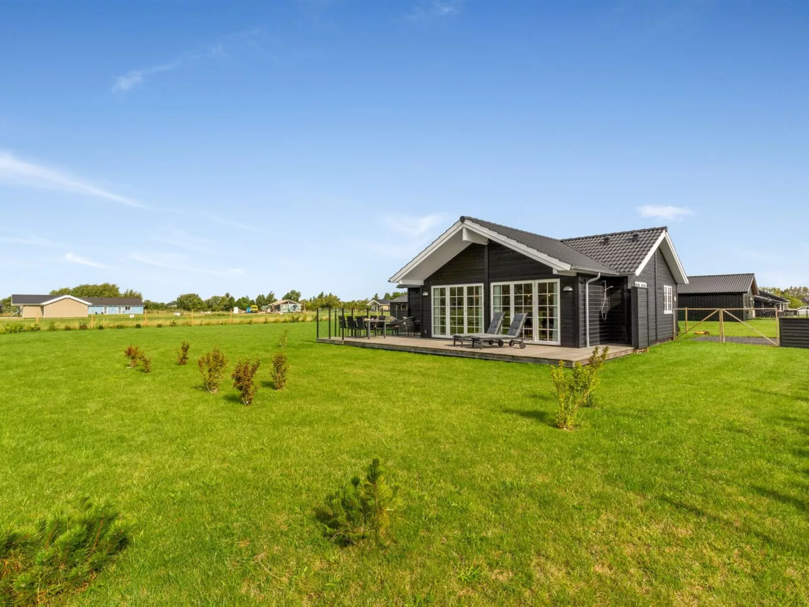 "Hellevi" - 900m from the sea-Buiten