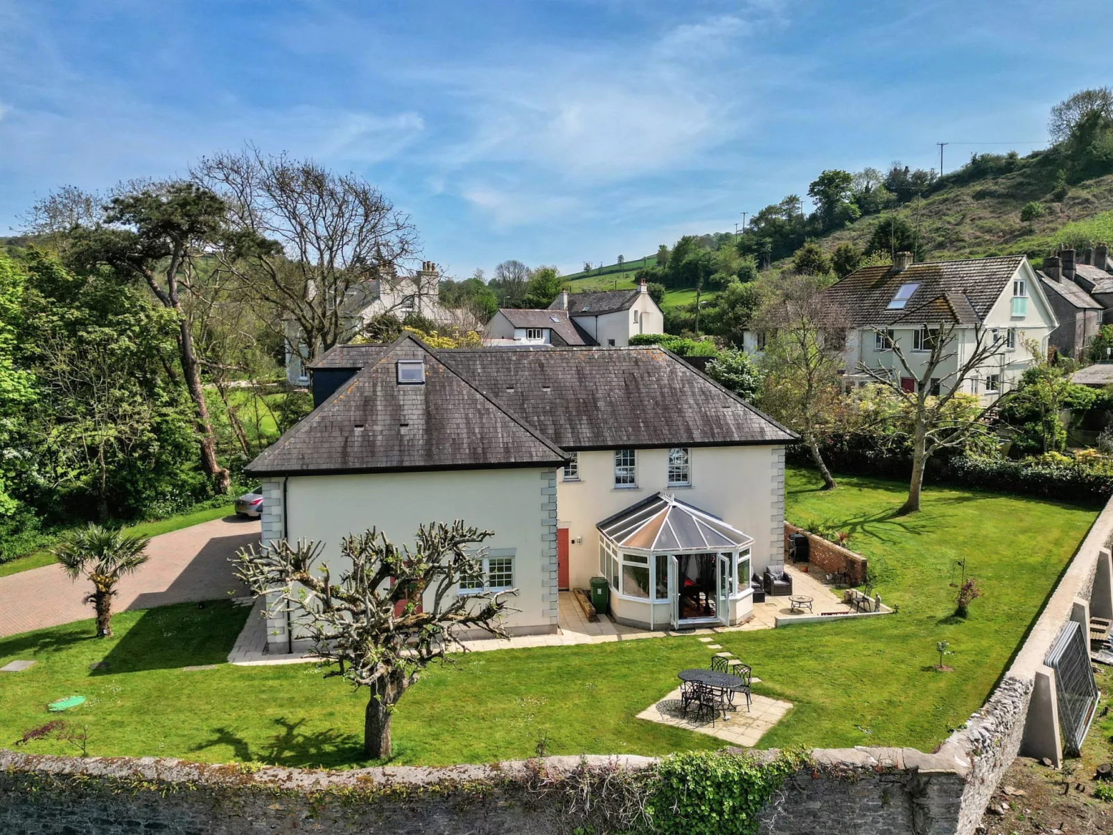 Nicely Tucked Away Cottage-Buiten