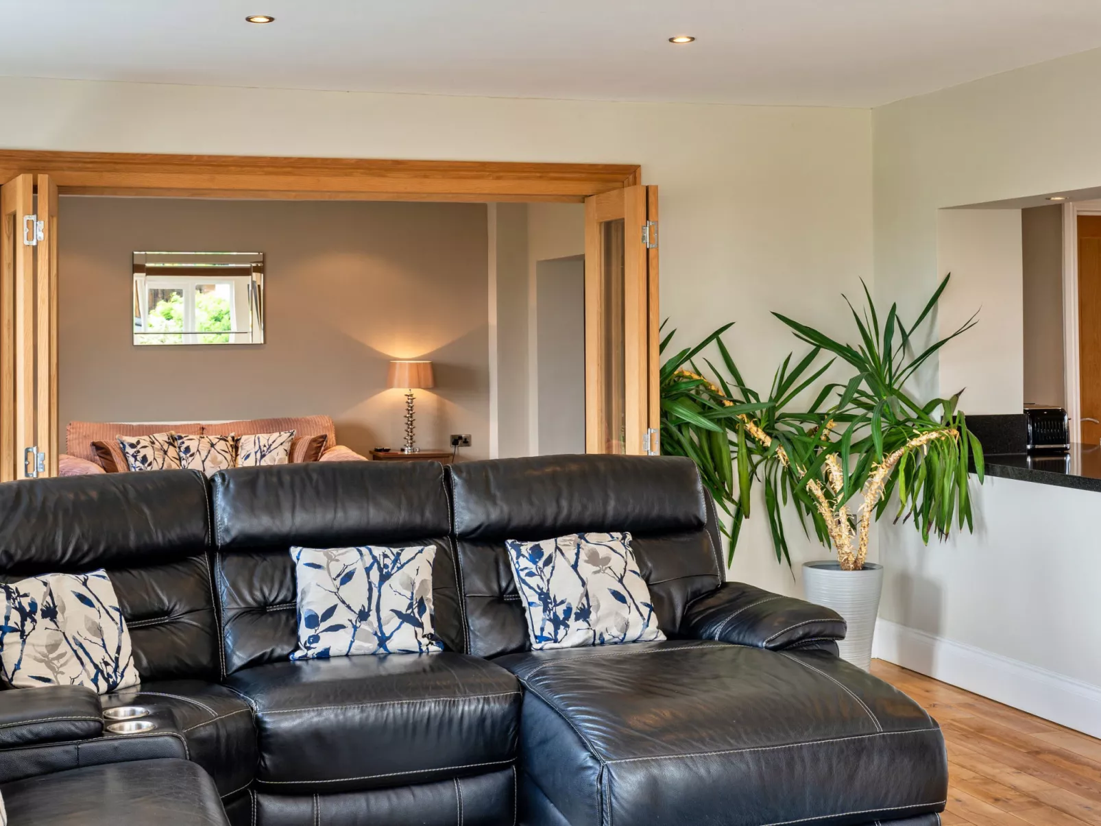 Stone Bow Farmhouse-Binnen