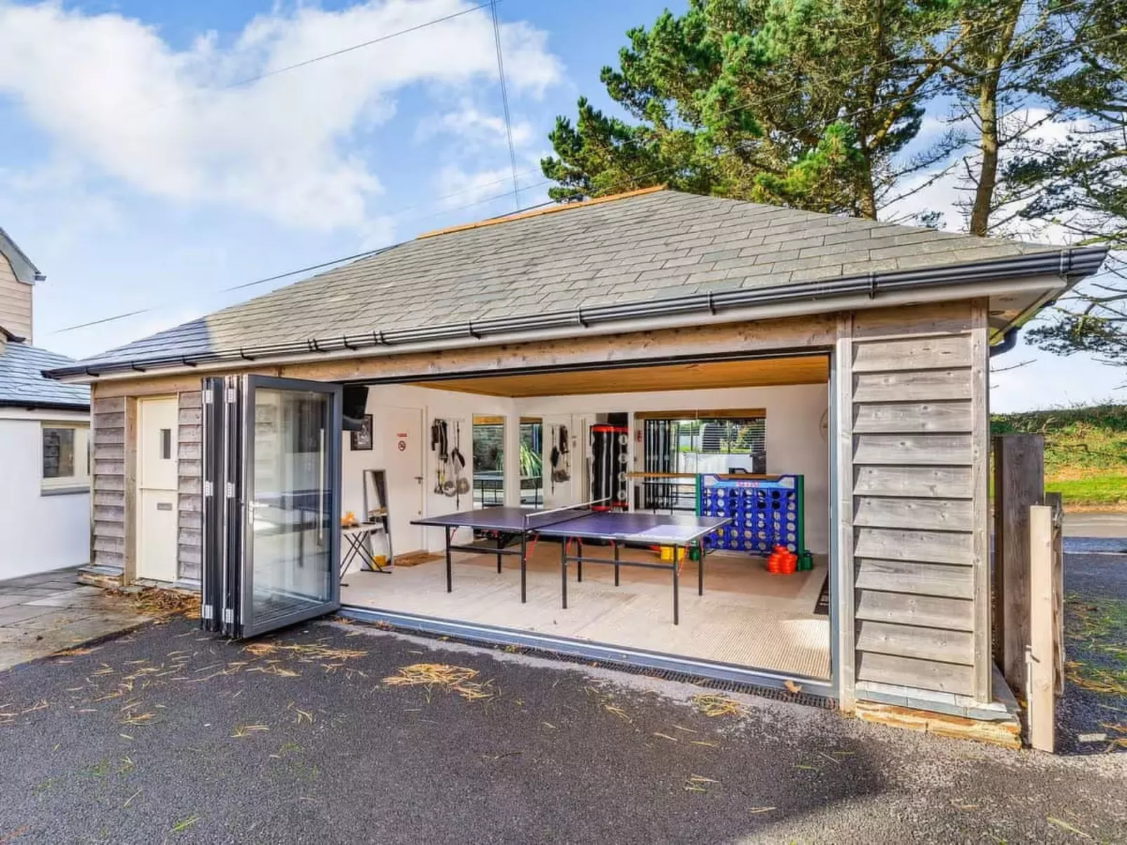 Dingles Cottage-Buiten