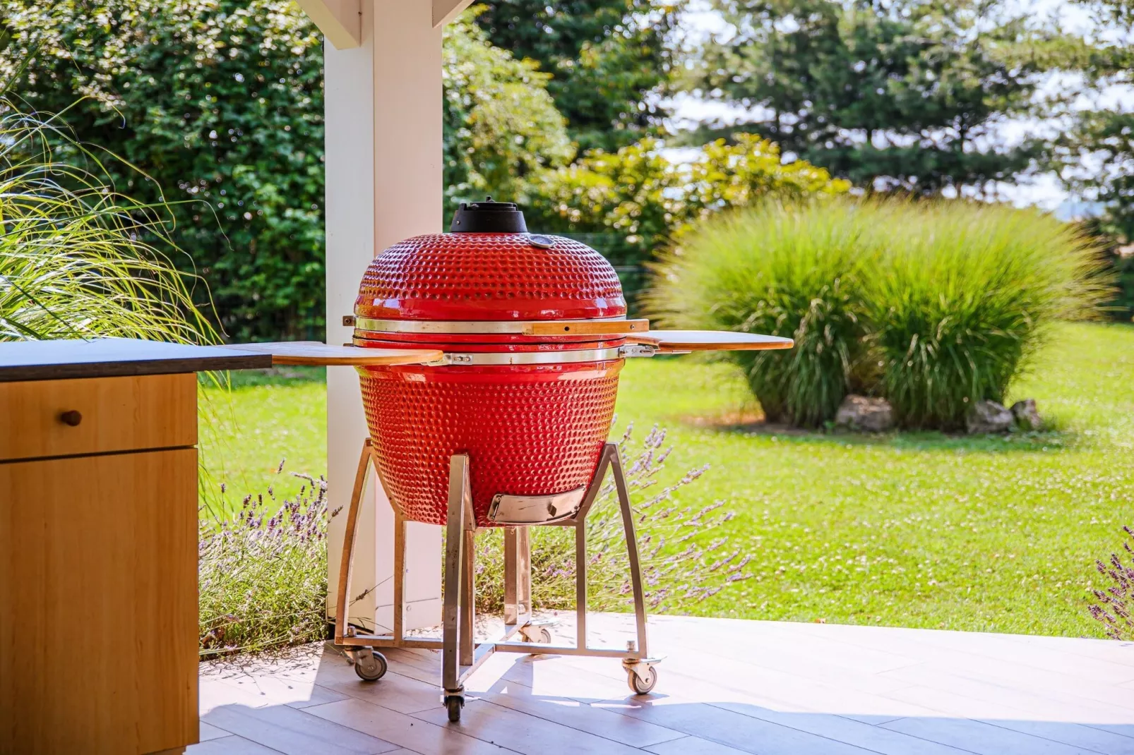 Stunning Rural Holiday Home with Garden and BBQ -  Four Bedroom Holiday Home-Buitenlucht