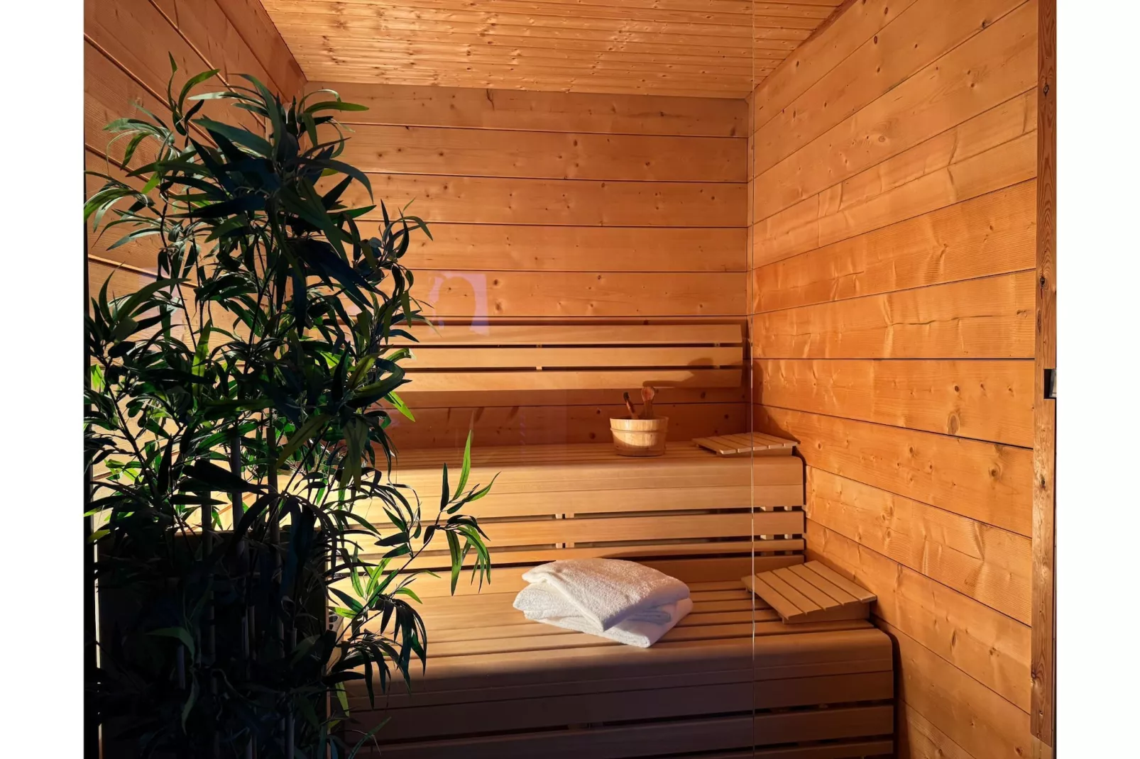 Romantik-"Hütte"-Sauna