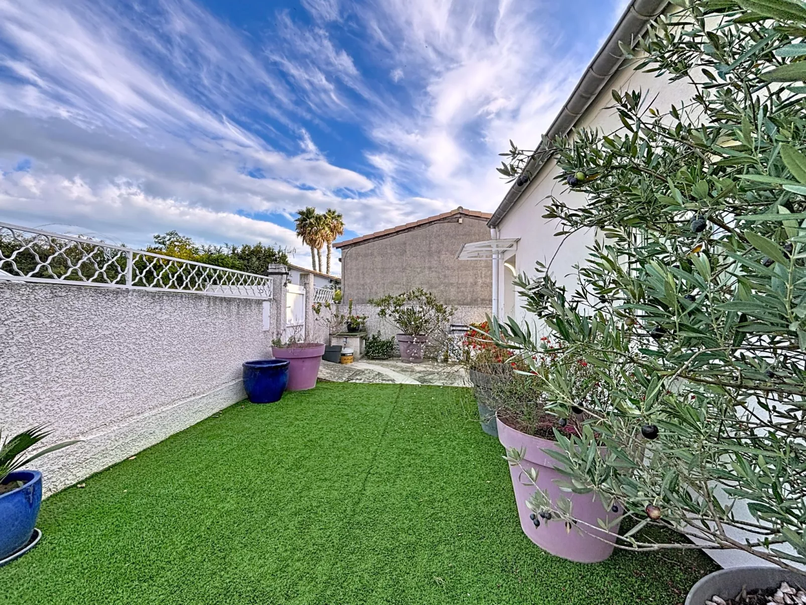 Les cabanes de Pérols-Buiten