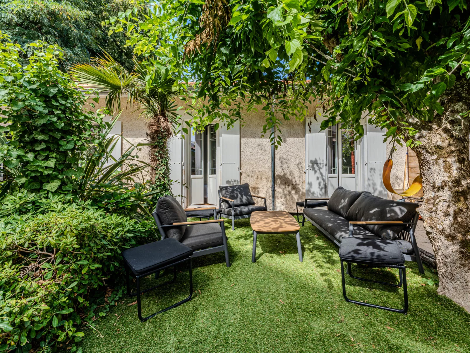 Côté Bassin-Buiten