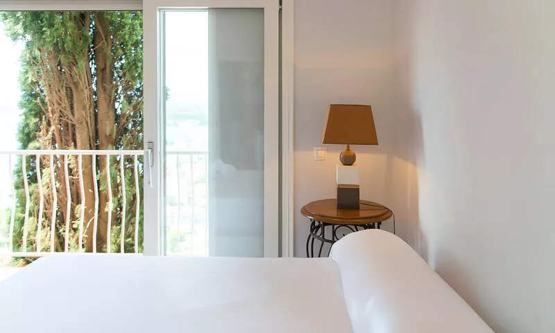 Maison à Roses-Niet-getagd