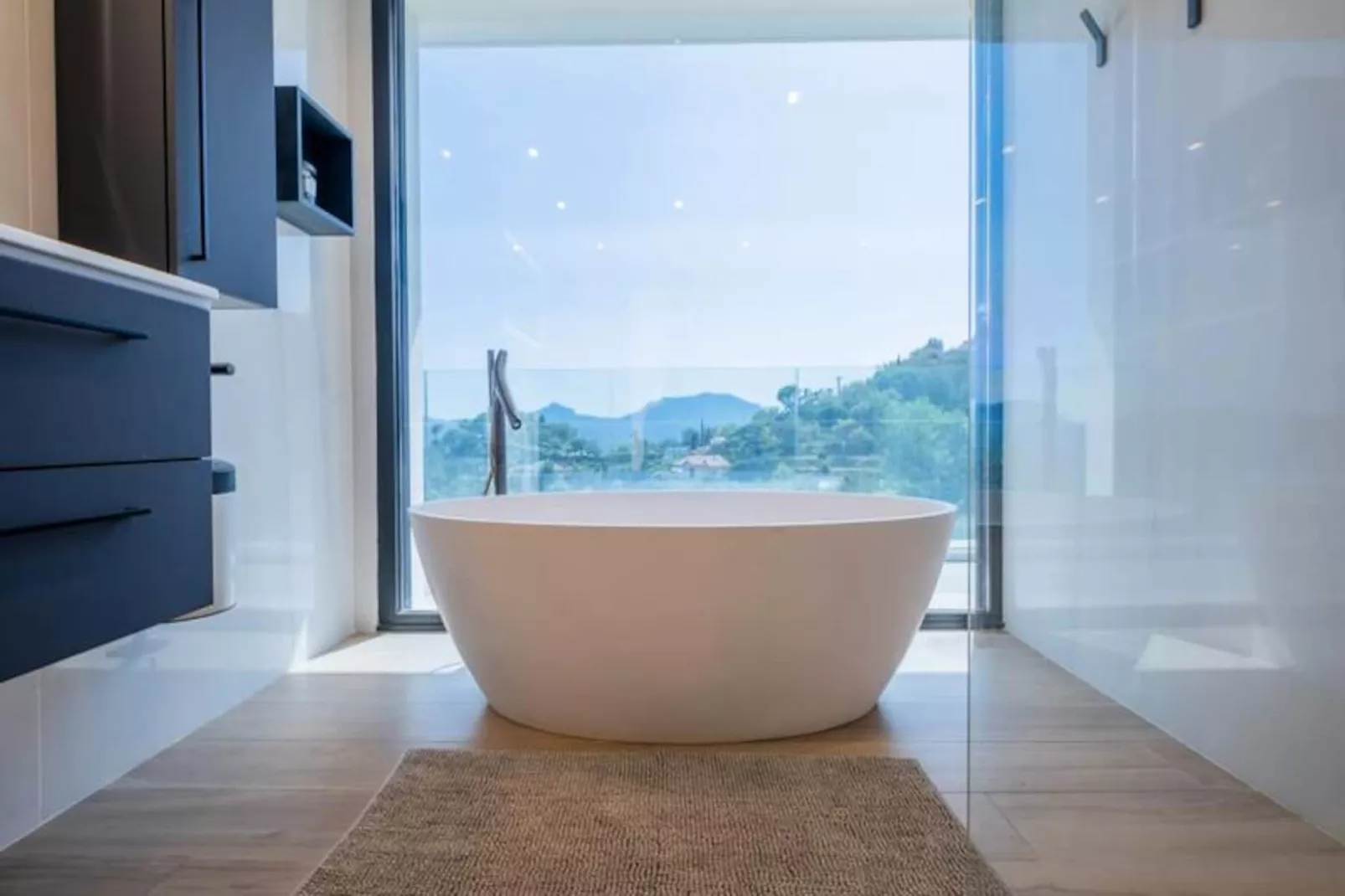 Résidence Maison D'architecte Avec Piscine Chauff&eacute;e & Sublime Vue Mer-Niet-getagd