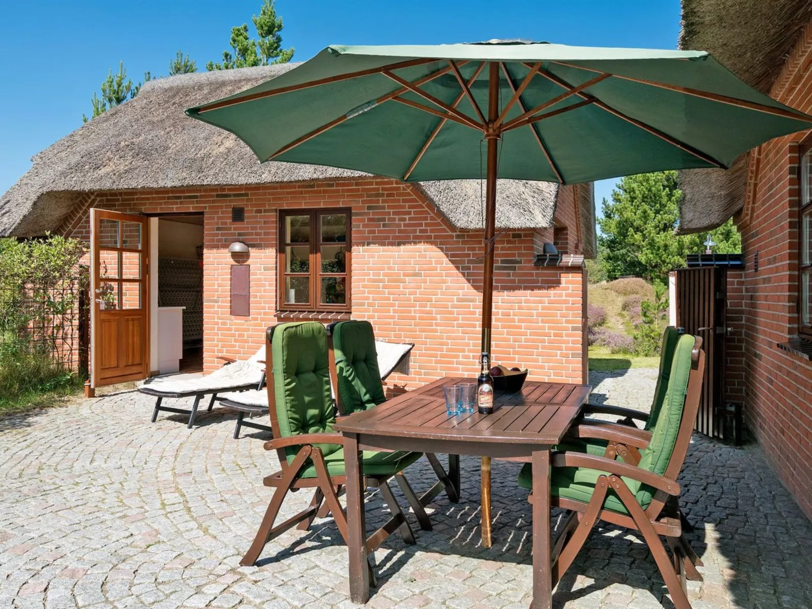 "Siegried" - 2.2km from the sea-Buiten