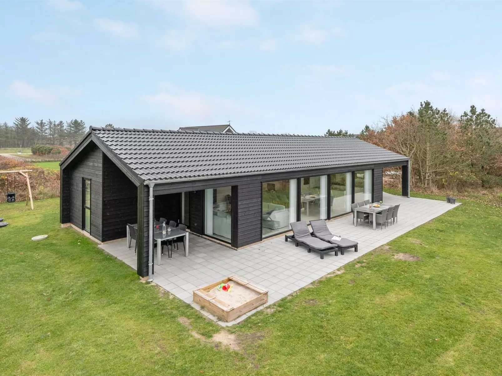 "Tindra" - 30m to the fjord-Buiten