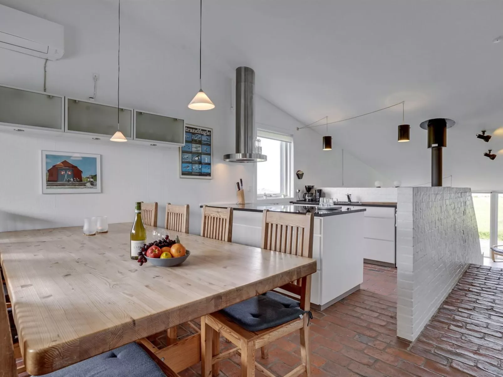 "Mirjami" - 95m from the sea-Binnen