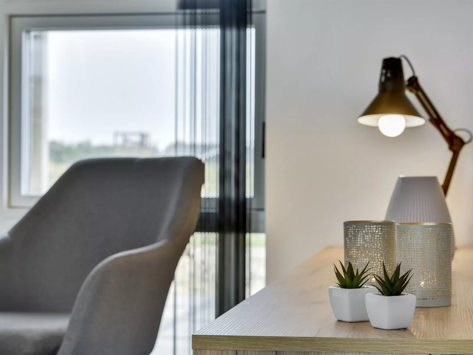 "Ennie" -  from the sea-Binnen