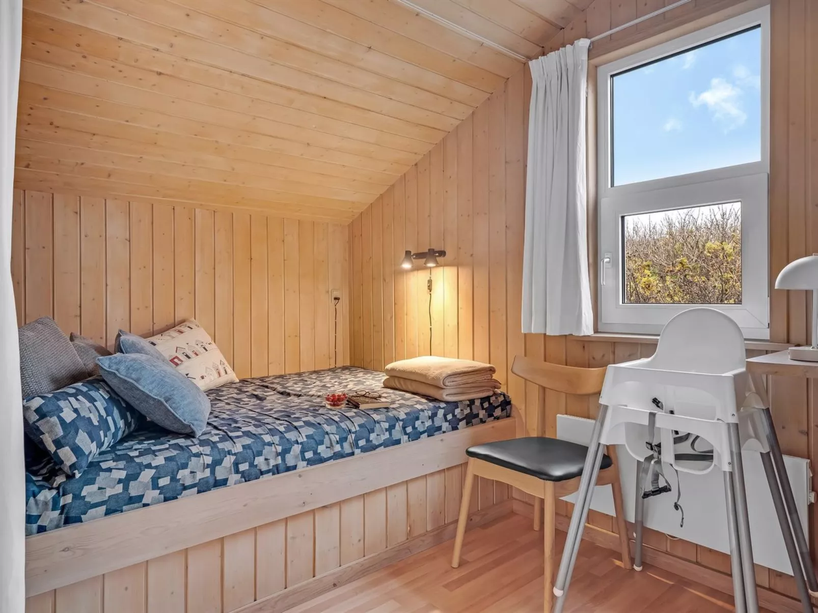 "Sofja" - 150m from the sea-Binnen