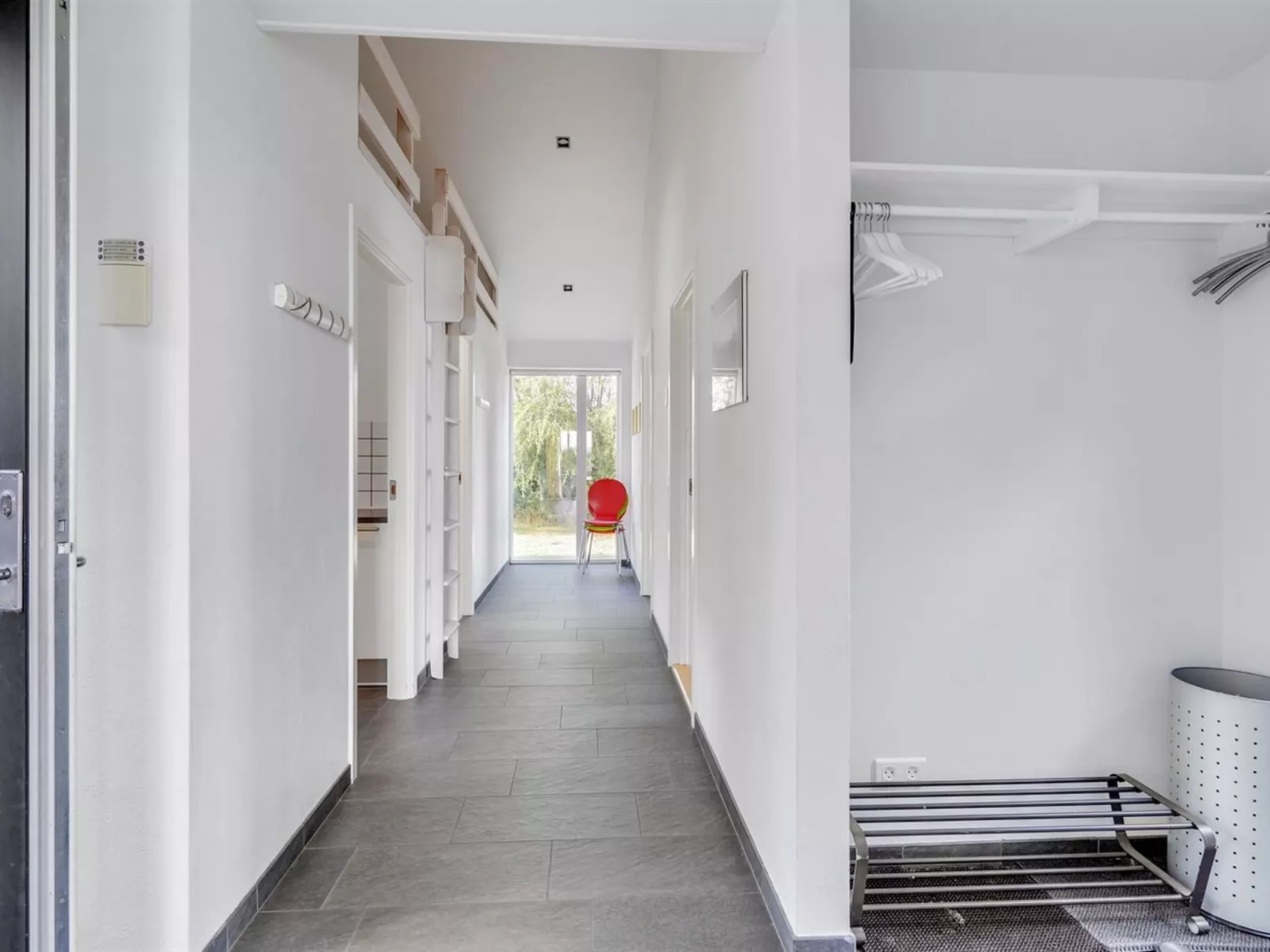 "Rudolf" - 95m from the sea-Binnen