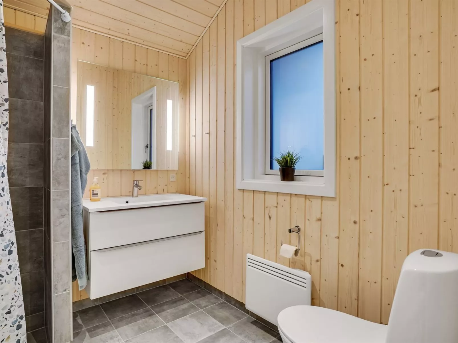 "Thora" - 800m from the sea-Binnen