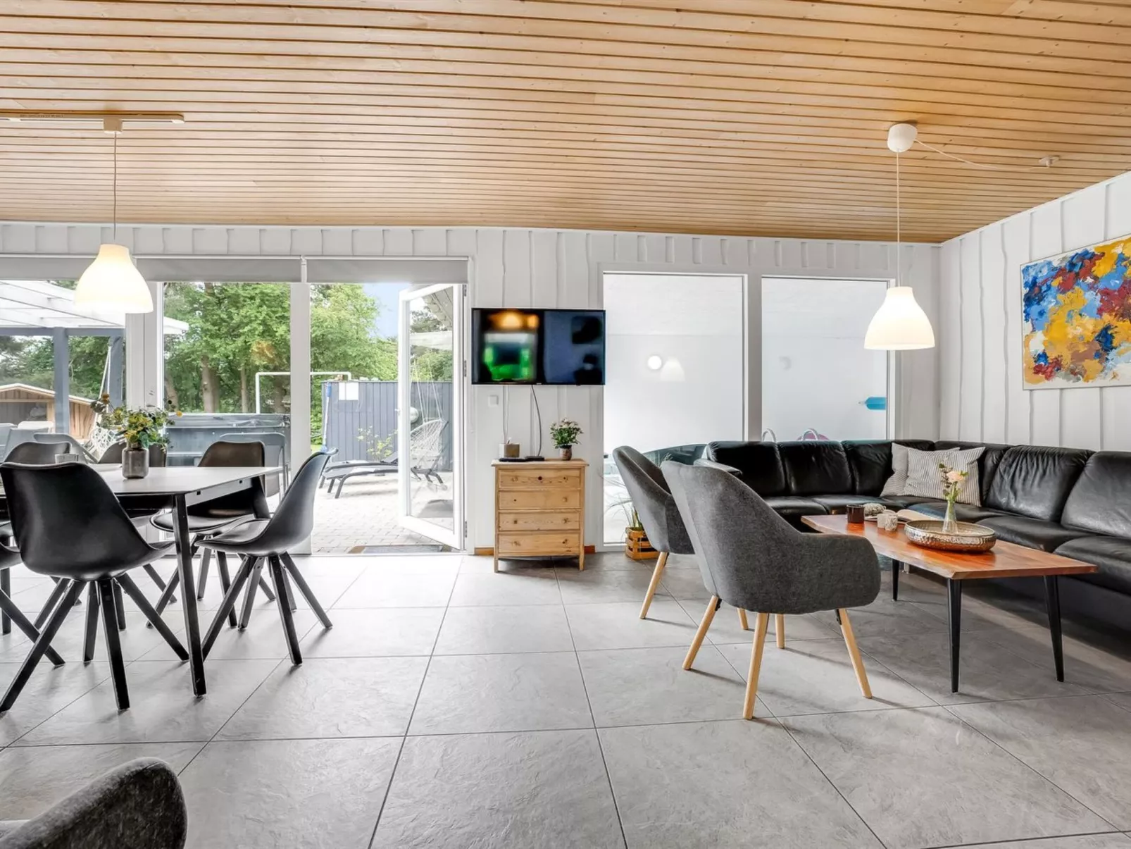 "Sverker" - 300m from the sea-Binnen