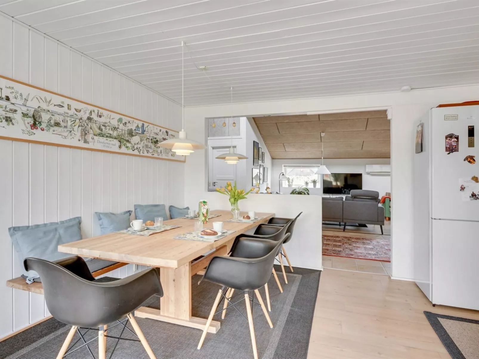 "Saxe" -  from the sea-Binnen