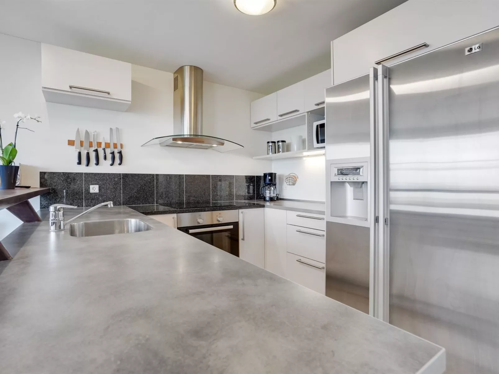 "Deljan" - 3.5km from the sea-Binnen