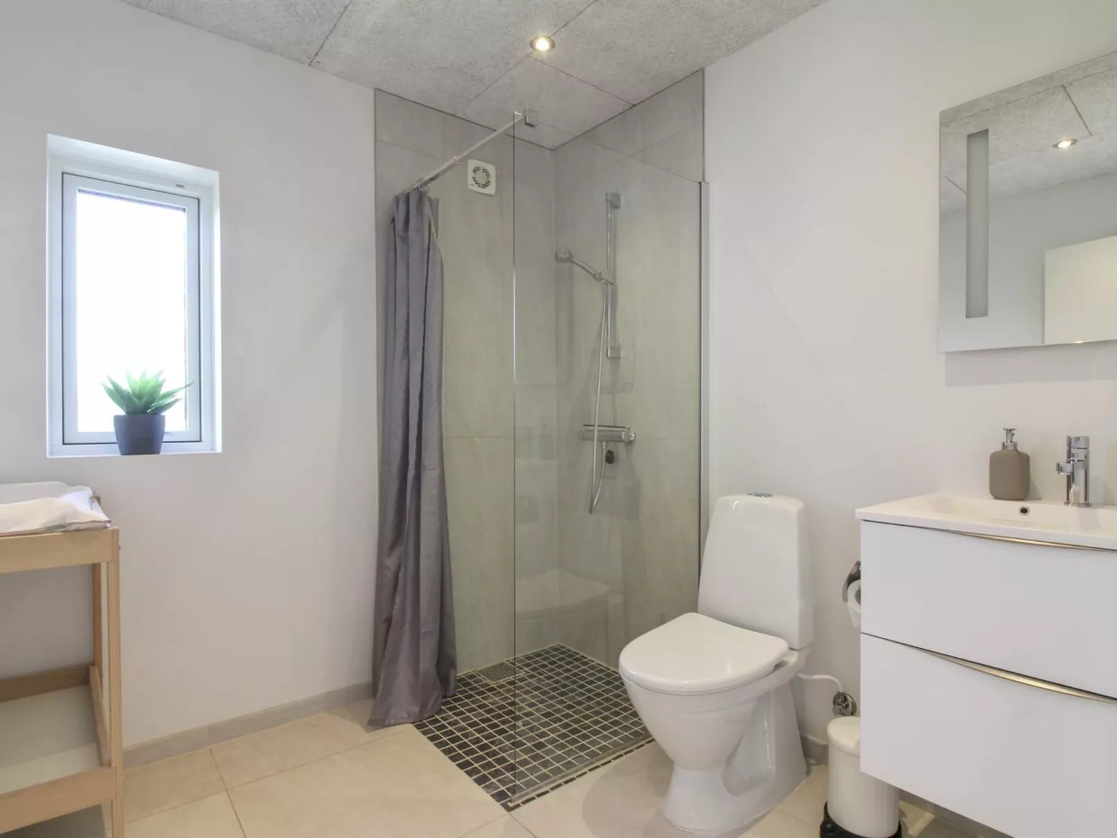 "Dwerg" - 1.5km from the sea-Binnen