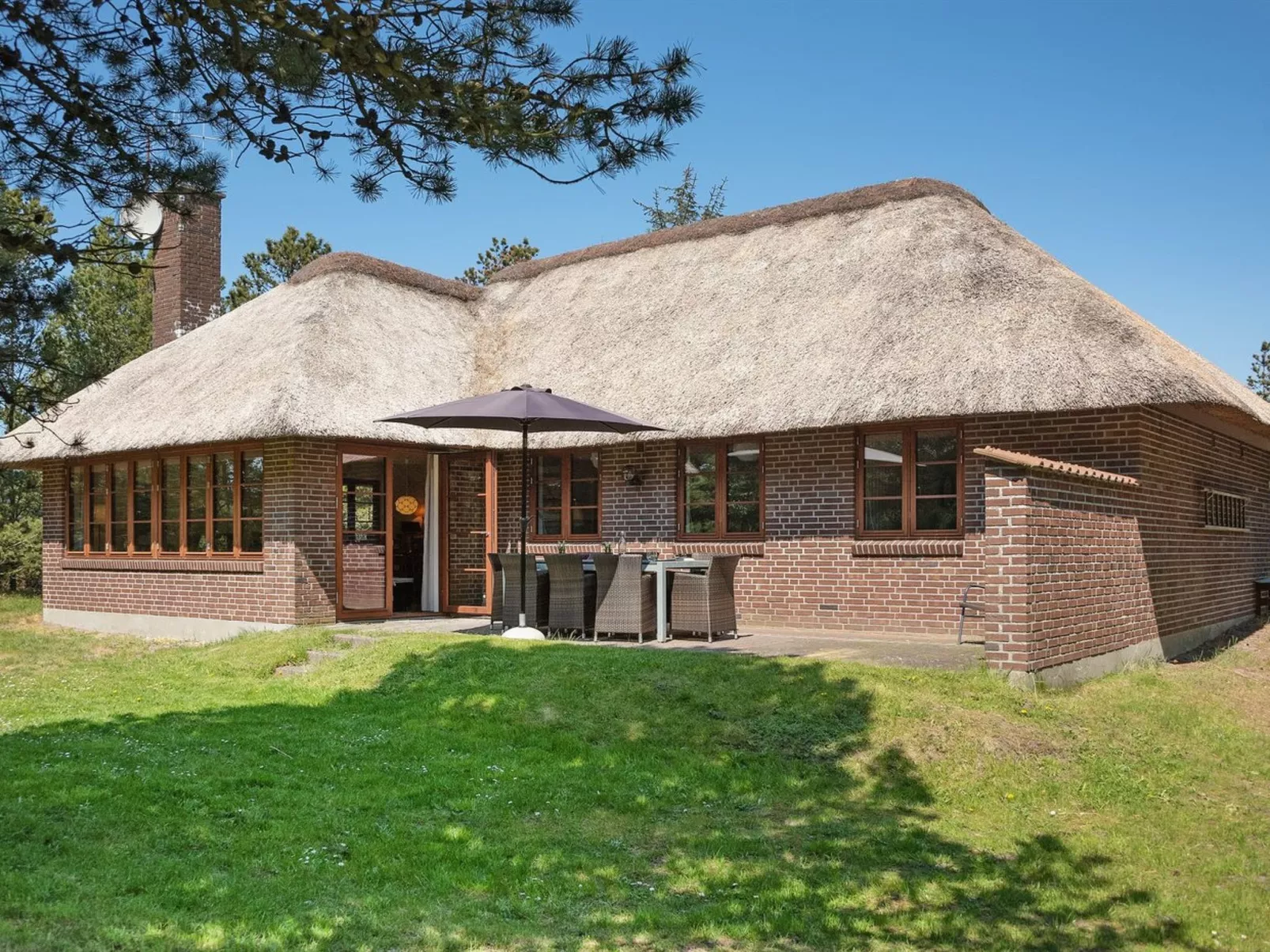 "Satzur" - 800m from the sea-Buiten