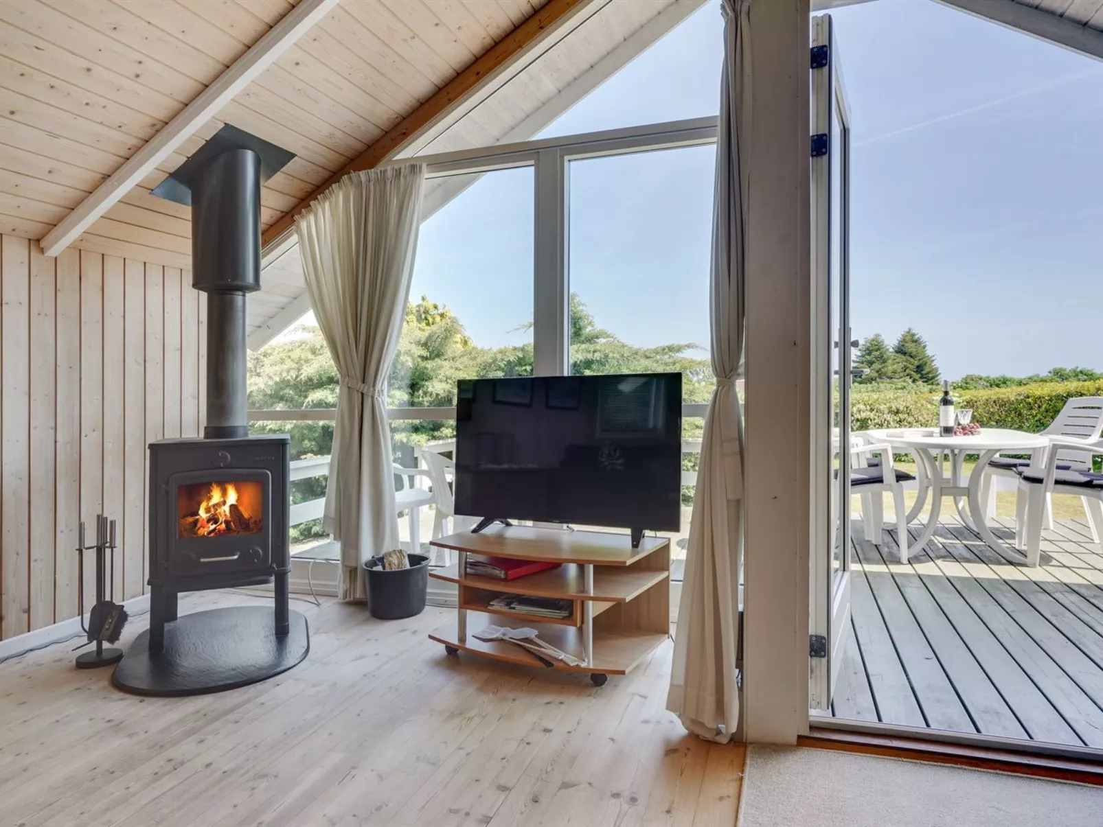 "Jarmericus" - 300m from the sea-Binnen