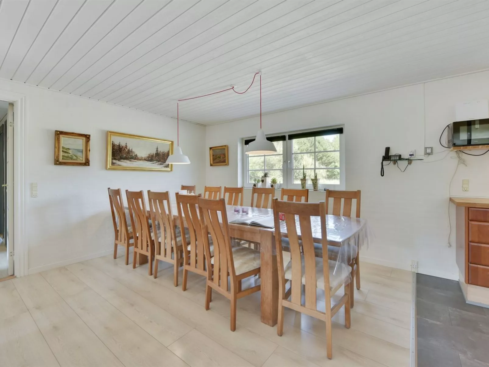 "Jorkin" - 1.8km from the sea-Binnen