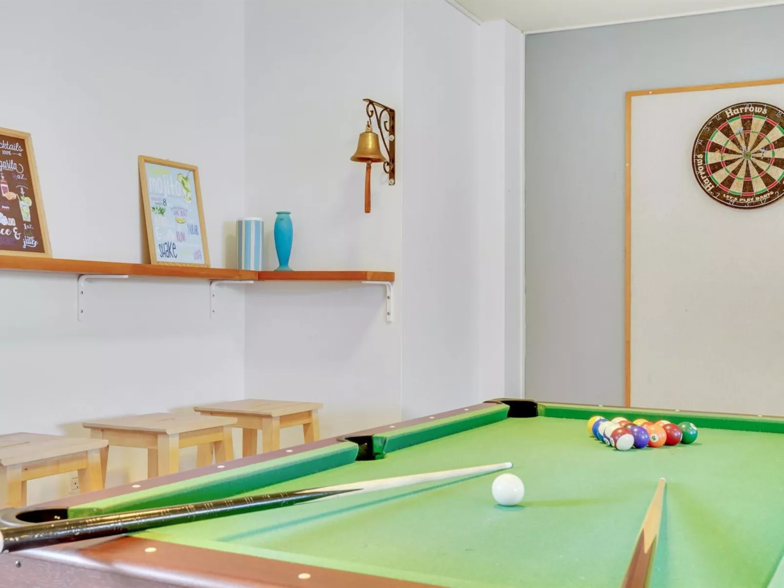 "Martinus" - 5.5km from the sea-Binnen