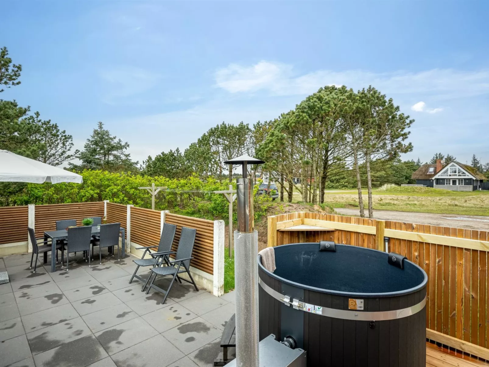 "Dirtje" - 200m from the sea-Binnen