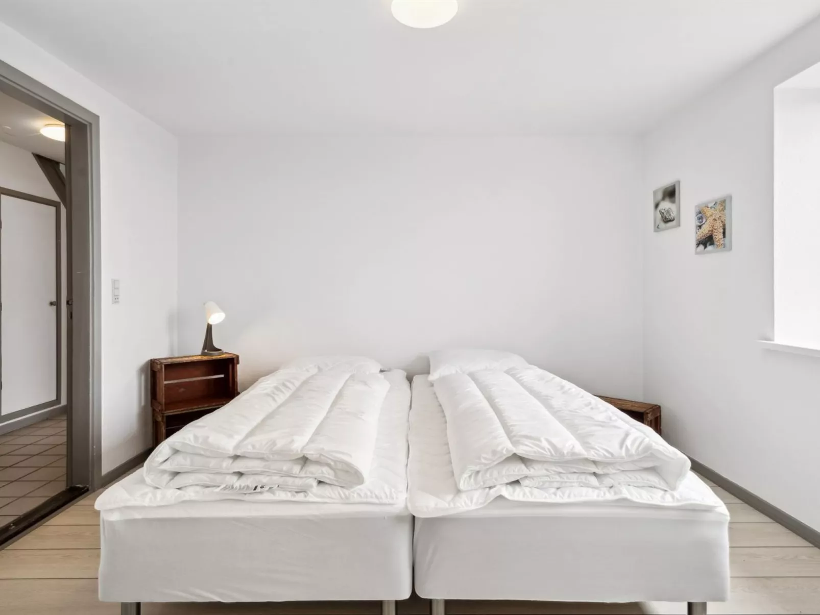 "Sira" - 25m from the sea-Binnen