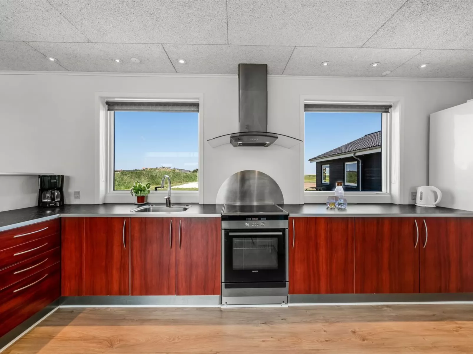 "Germund" - 770m from the sea-Binnen