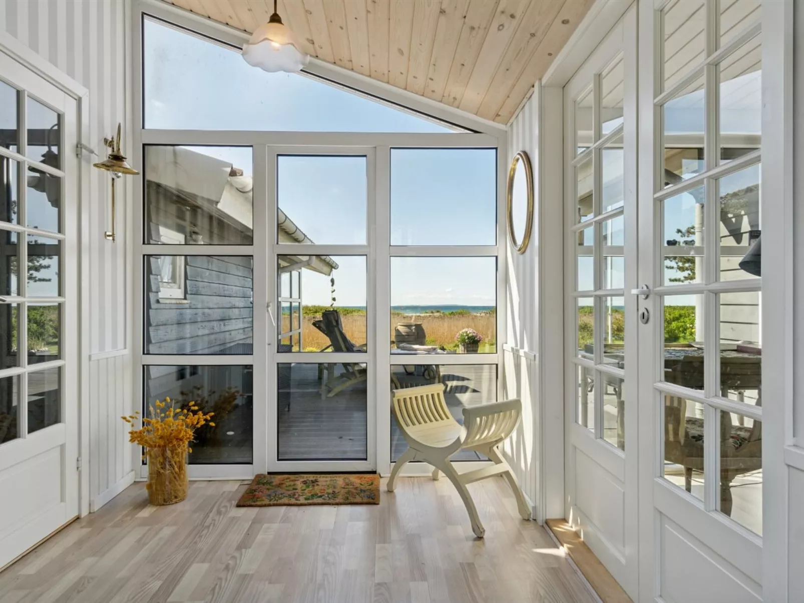 "Hening" - 50m from the sea-Binnen