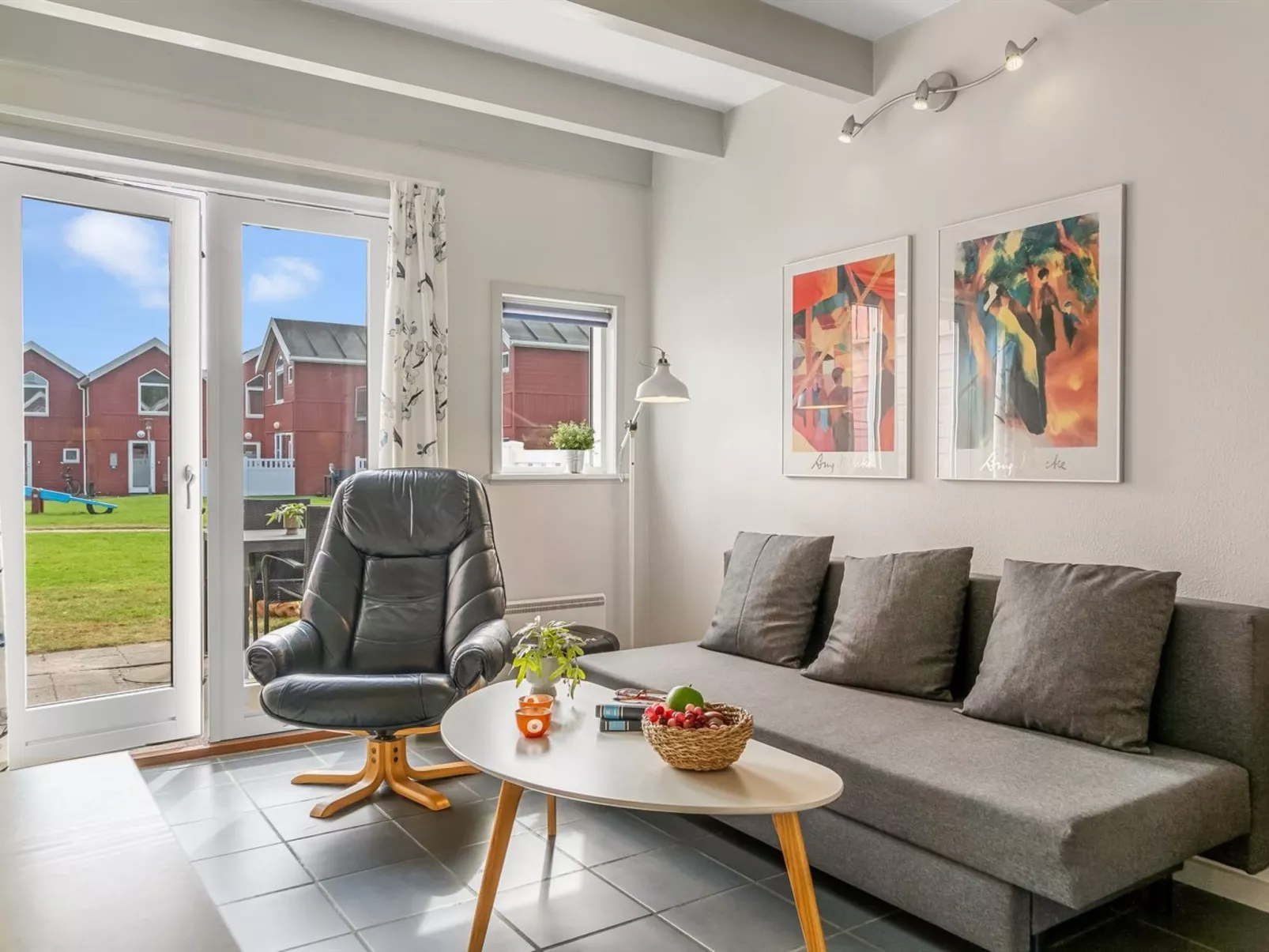 "Arton" -  from the sea-Binnen