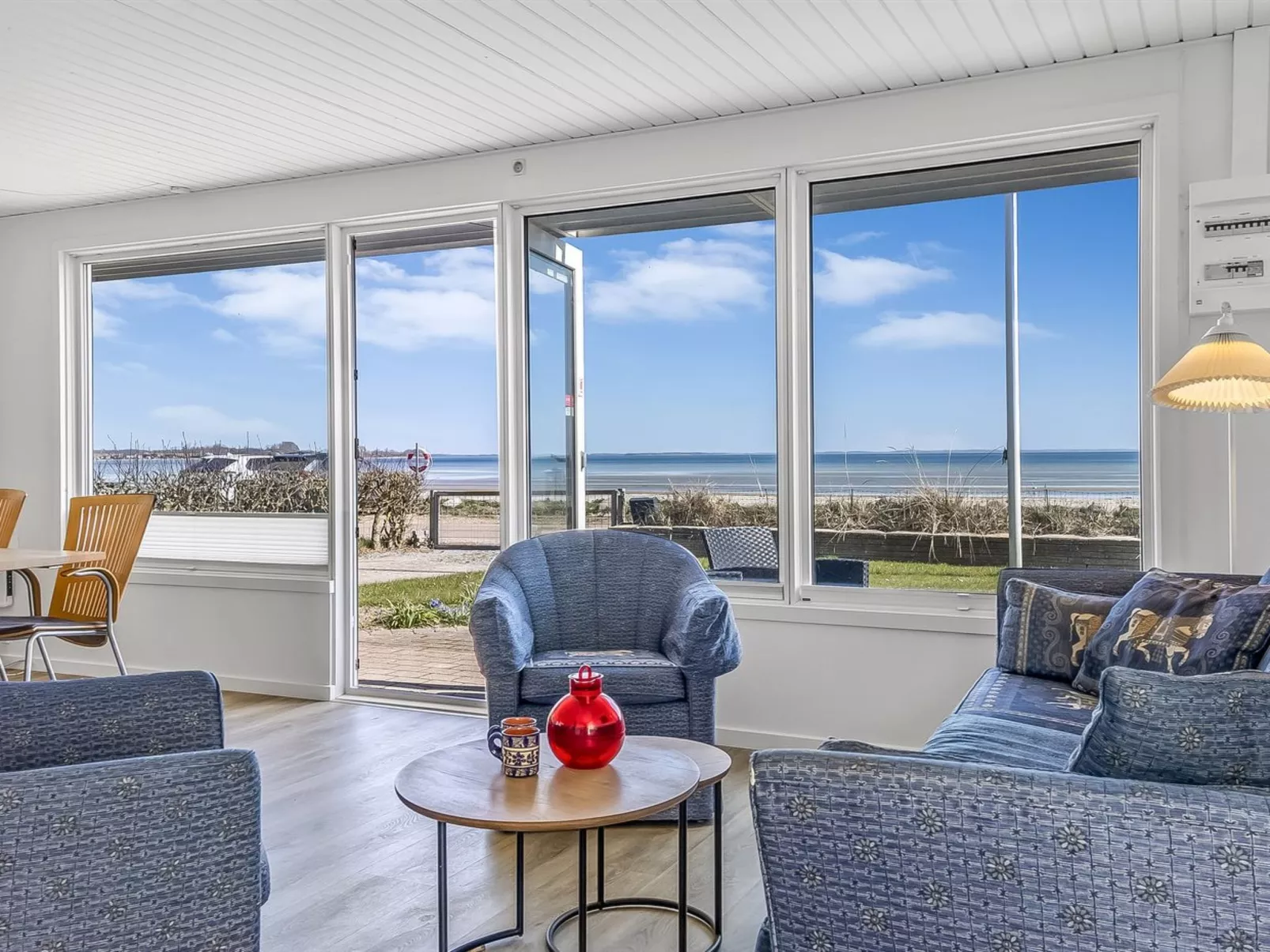 "Cornelius" - 30m from the sea-Binnen